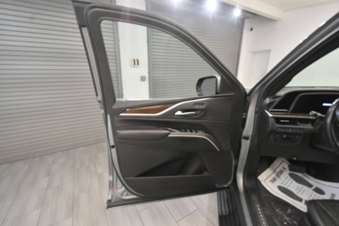 2023 Cadillac Escalade Sport Platinum 4x4 4dr SUV