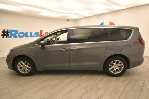 2023 Chrysler Pacifica Touring L 4dr Mini Van