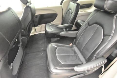 2023 Chrysler Pacifica Touring L 4dr Mini Van