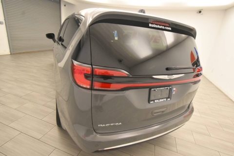 2023 Chrysler Pacifica Touring L 4dr Mini Van