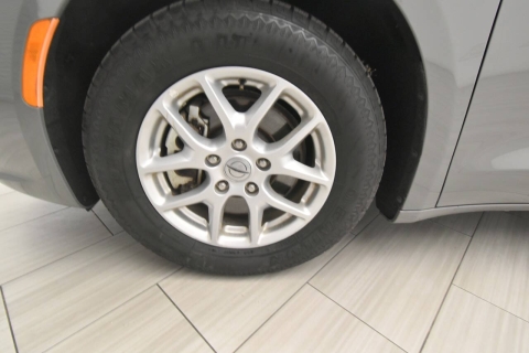 2023 Chrysler Pacifica Touring L 4dr Mini Van