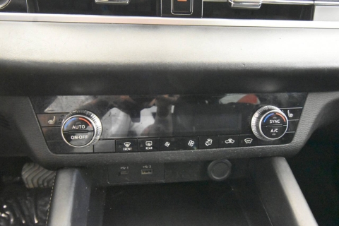 2023 Mitsubishi Outlander SE AWD 4dr SUV