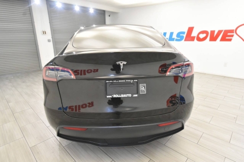 2023 Tesla Model Y Long Range AWD 4dr Crossover