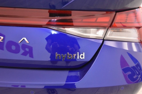 2023 Hyundai Elantra Hybrid Limited 4dr Sedan