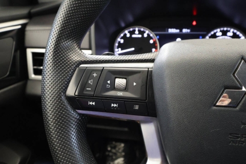 2024 Mitsubishi Outlander ES AWD 4dr SUV