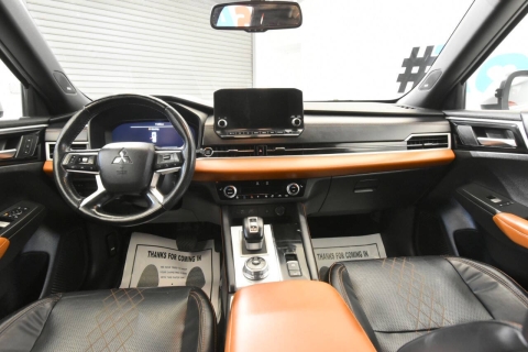 2022 Mitsubishi Outlander SEL AWD 4dr SUV