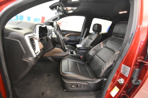 2023 GMC Canyon Denali 4x4 4dr Crew Cab 5 ft. SB