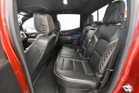 2023 GMC Canyon Denali 4x4 4dr Crew Cab 5 ft. SB