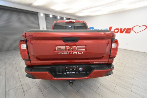 2023 GMC Canyon Denali 4x4 4dr Crew Cab 5 ft. SB