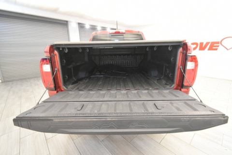 2023 GMC Canyon Denali 4x4 4dr Crew Cab 5 ft. SB