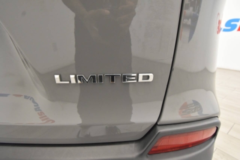 2019 Jeep Cherokee Limited 4x4 4dr SUV
