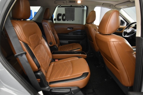 2022 Nissan Pathfinder Platinum AWD 4dr SUV