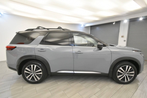 2022 Nissan Pathfinder Platinum AWD 4dr SUV
