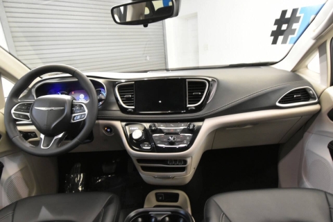 2024 Chrysler Pacifica Plug-In Hybrid Select 4dr Mini Van