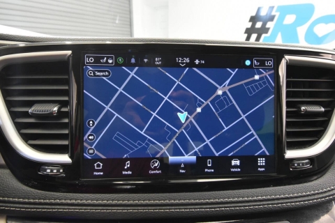 2024 Chrysler Pacifica Plug-In Hybrid Select 4dr Mini Van