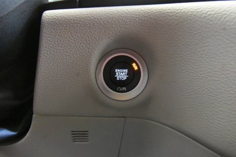 2024 Chrysler Pacifica Plug-In Hybrid Select 4dr Mini Van
