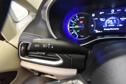 2024 Chrysler Pacifica Plug-In Hybrid Select 4dr Mini Van