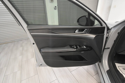 2021 Kia K5 GT 4dr Sedan