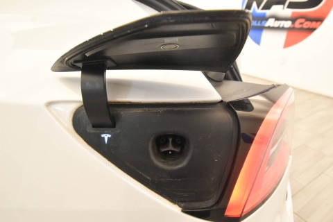 2022 Tesla Model Y Long Range AWD 4dr Crossover