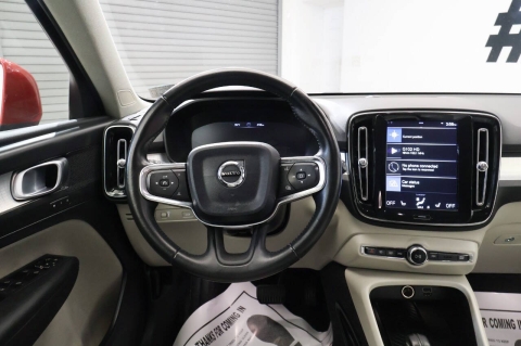 2019 Volvo XC40 T4 Momentum 4dr SUV
