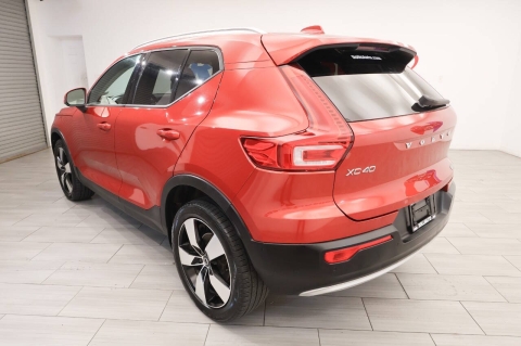2019 Volvo XC40 T4 Momentum 4dr SUV