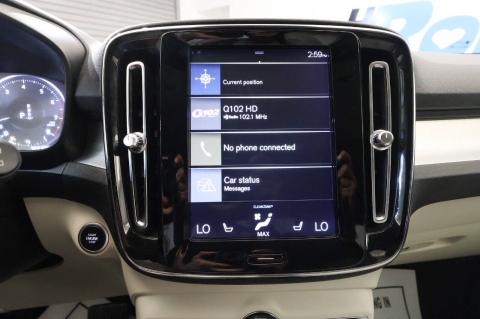 2019 Volvo XC40 T4 Momentum 4dr SUV