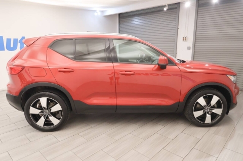 2019 Volvo XC40 T4 Momentum 4dr SUV