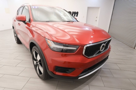 2019 Volvo XC40 T4 Momentum 4dr SUV