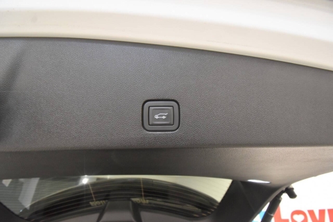 2023 Cadillac XT6 Premium Luxury 4x4 4dr SUV