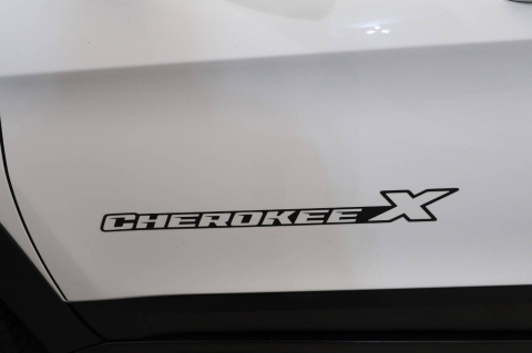 2022 Jeep Cherokee X 4x4 4dr SUV