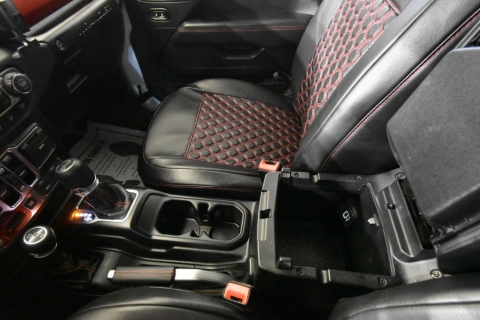 2018 Jeep Wrangler Unlimited Rubicon 4x4 4dr SUV (midyear release)