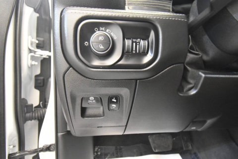 2019 RAM 1500 Limited 4x4 4dr Crew Cab 5.6 ft. SB Pickup