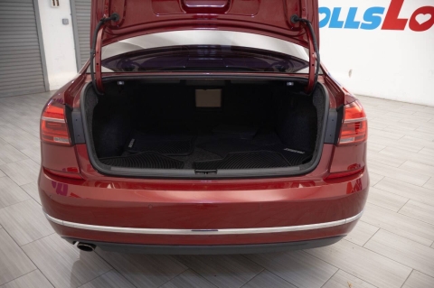2016 Volkswagen Passat 1.8T SEL 4dr Sedan PZEV