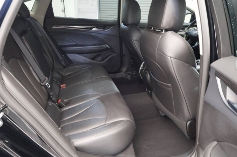 2017 Buick LaCrosse Essence 4dr Sedan