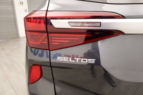2022 Kia Seltos Nightfall AWD 4dr SUV