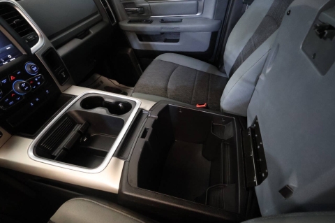 2020 RAM 1500 Classic SLT 4x4 4dr Crew Cab 5.5 ft. SB Pickup