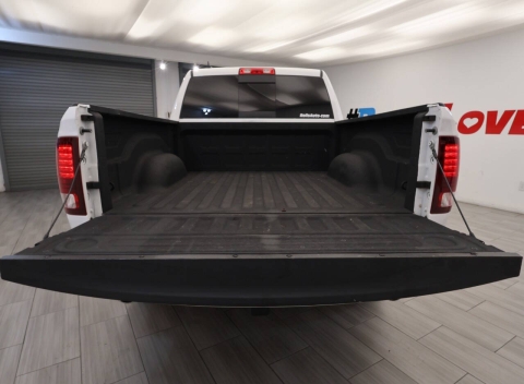 2020 RAM 1500 Classic SLT 4x4 4dr Crew Cab 5.5 ft. SB Pickup