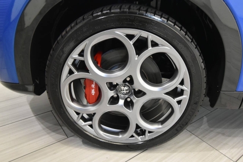 2024 Alfa Romeo Tonale Hybrid Veloce eAWD 4dr Crossover