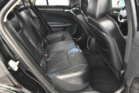 2018 Chrysler 300 Touring AWD 4dr Sedan