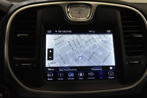 2018 Chrysler 300 Touring AWD 4dr Sedan