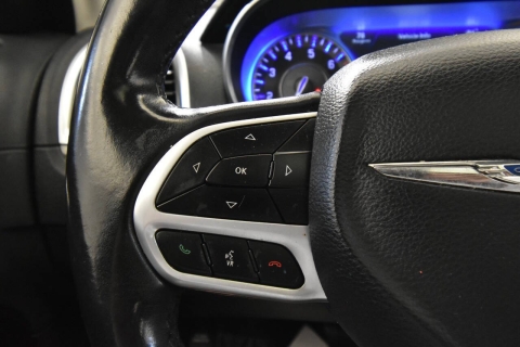 2018 Chrysler 300 Touring AWD 4dr Sedan
