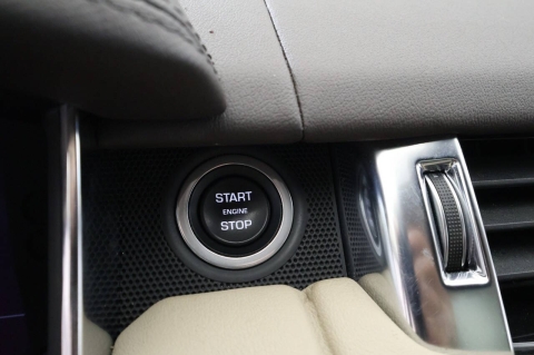 2020 Land Rover Range Rover Sport HSE AWD 4dr SUV