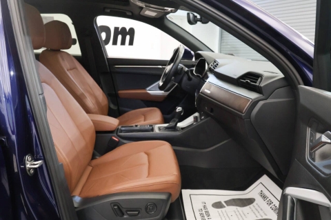 2022 Audi Q3 quattro S line Prem Plus 45 TFSI AWD Premium 4dr S