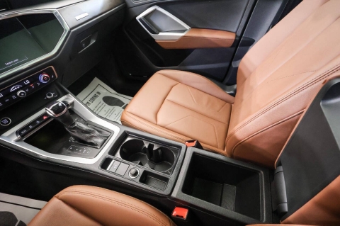 2022 Audi Q3 quattro S line Prem Plus 45 TFSI AWD Premium 4dr S