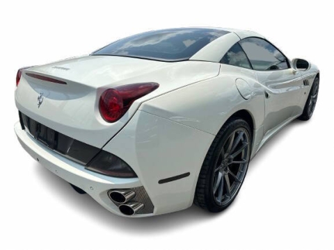 2014 Ferrari California Base 2dr Convertible