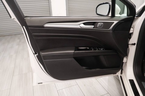 2015 Ford Fusion Hybrid Titanium 4dr Sedan