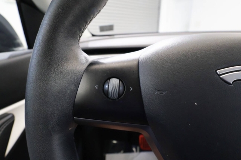 2022 Tesla Model Y Performance AWD 4dr Crossover