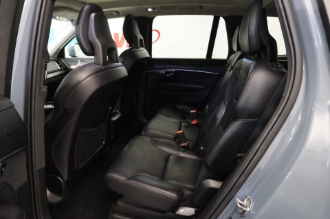 2020 Volvo XC90 T6 Momentum 6 Passenger AWD 4dr SUV