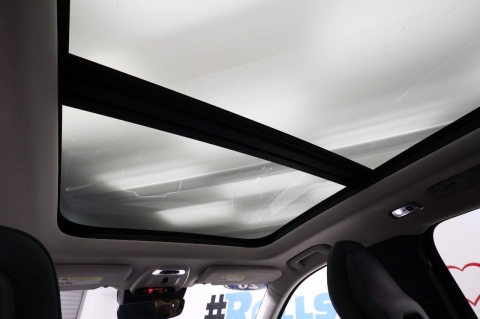 2020 Volvo XC90 T6 Momentum 6 Passenger AWD 4dr SUV