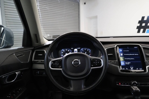 2020 Volvo XC90 T6 Momentum 6 Passenger AWD 4dr SUV